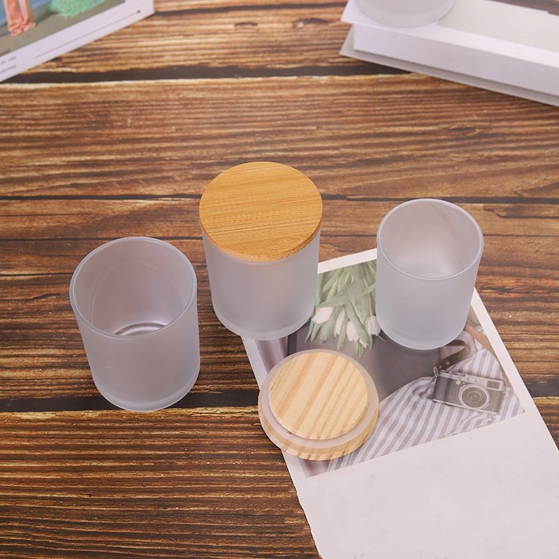 Wholesale 100ml 200ml 300ml 400ml Transparent frost Candle Glass Bottle with Bamboo cap