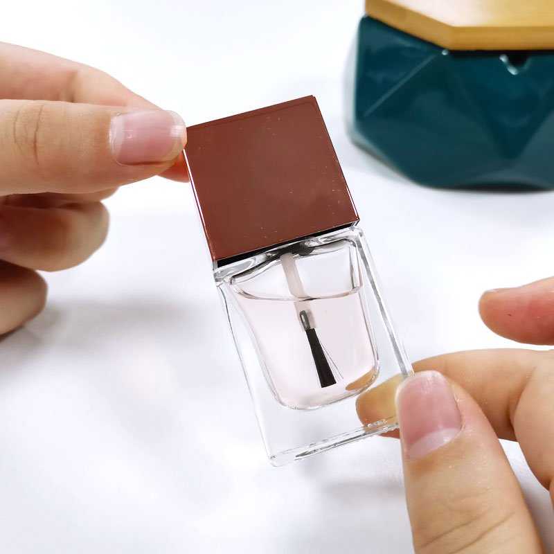 Wholesale Custom Square Gold Caps Glass Empty Nail Polish Bottle 15ml 12ml 10ml