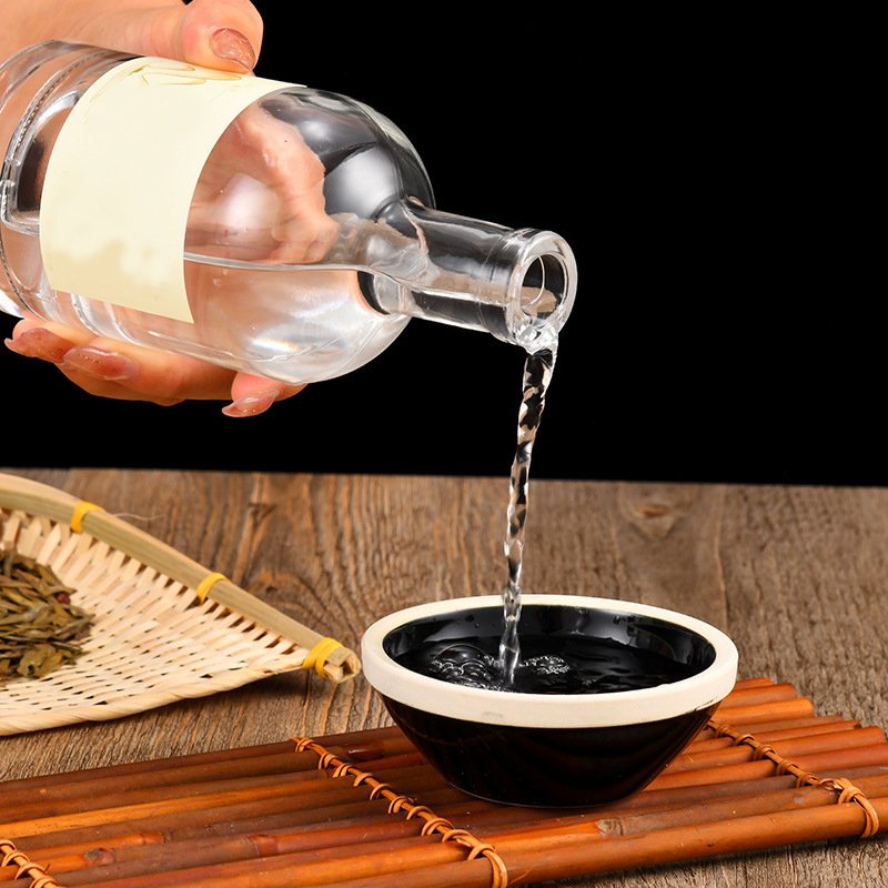 Fancy Clear 500ml 700ml 750ml Spirits Vodka Gin Rum Liquor Whisky Alcoholic Beverage Glass Bottle