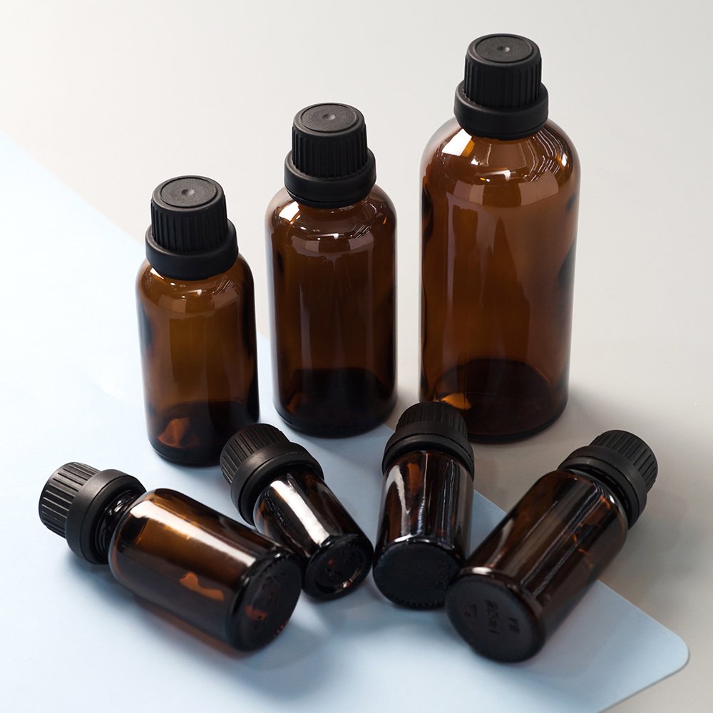 10Ml wholesale brown glass bottle 15Ml 30ml screw black cap amber essential oil bottles