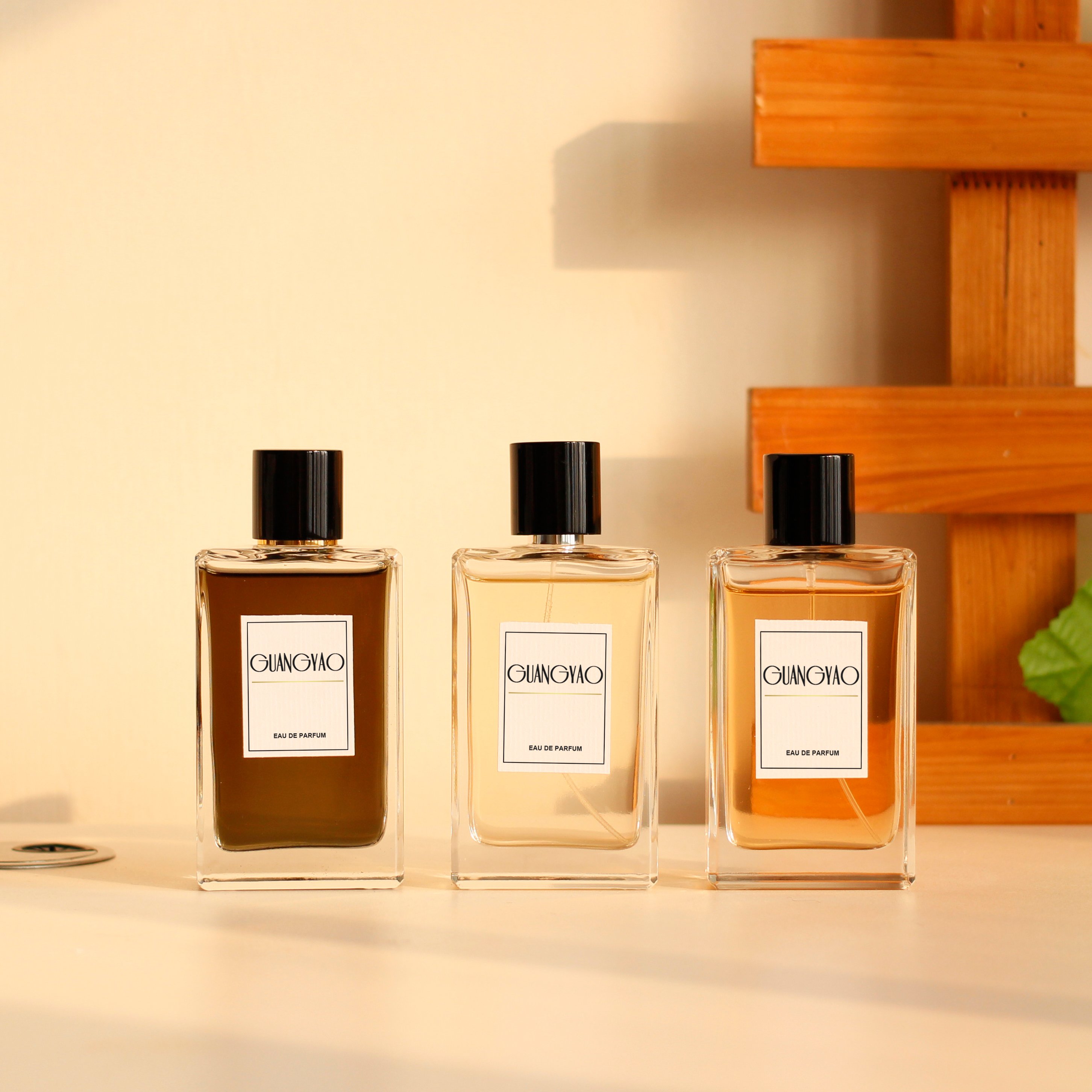 Manufacturers wholesale square glass bottles 50ml 100ml fashion atmosphere men and women perfume bottle with box