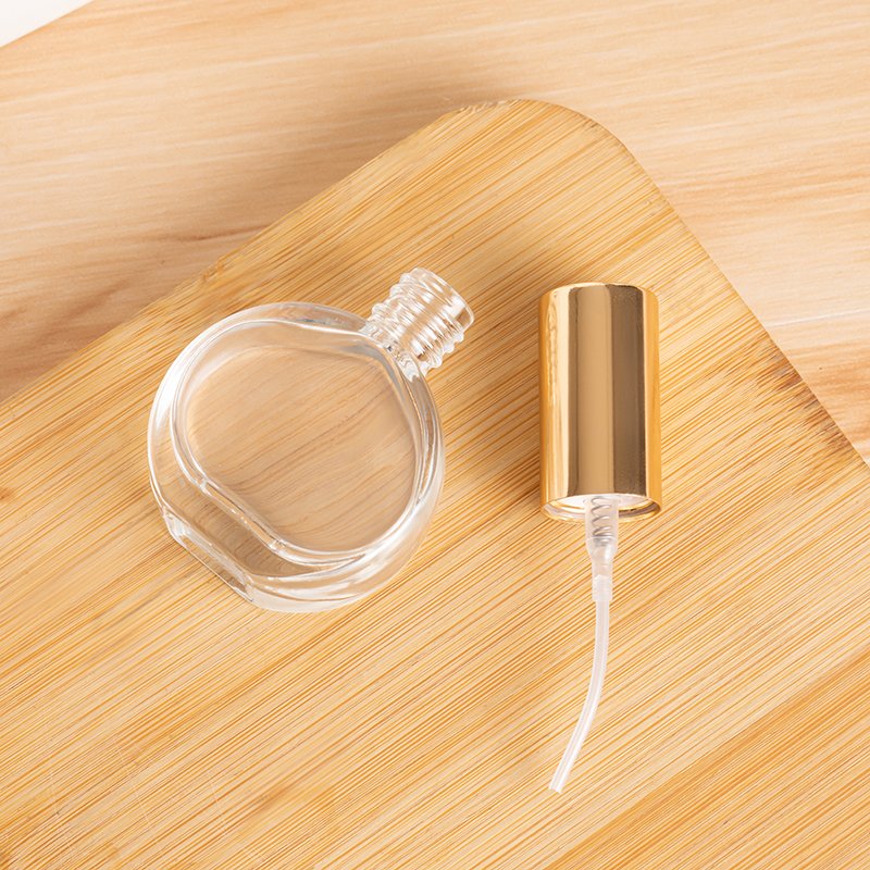 Wholesale 14ml Flat Glass Bottles Essential Oil Divided Lotion Spray Bottles Essence Divided Half Flat Bottle Manufacturers