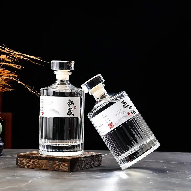 Exquisite transparent square empty 100ml 500ml 700ml 750ml whiskey rum brandy XO spirit glass bottle with spiral cork