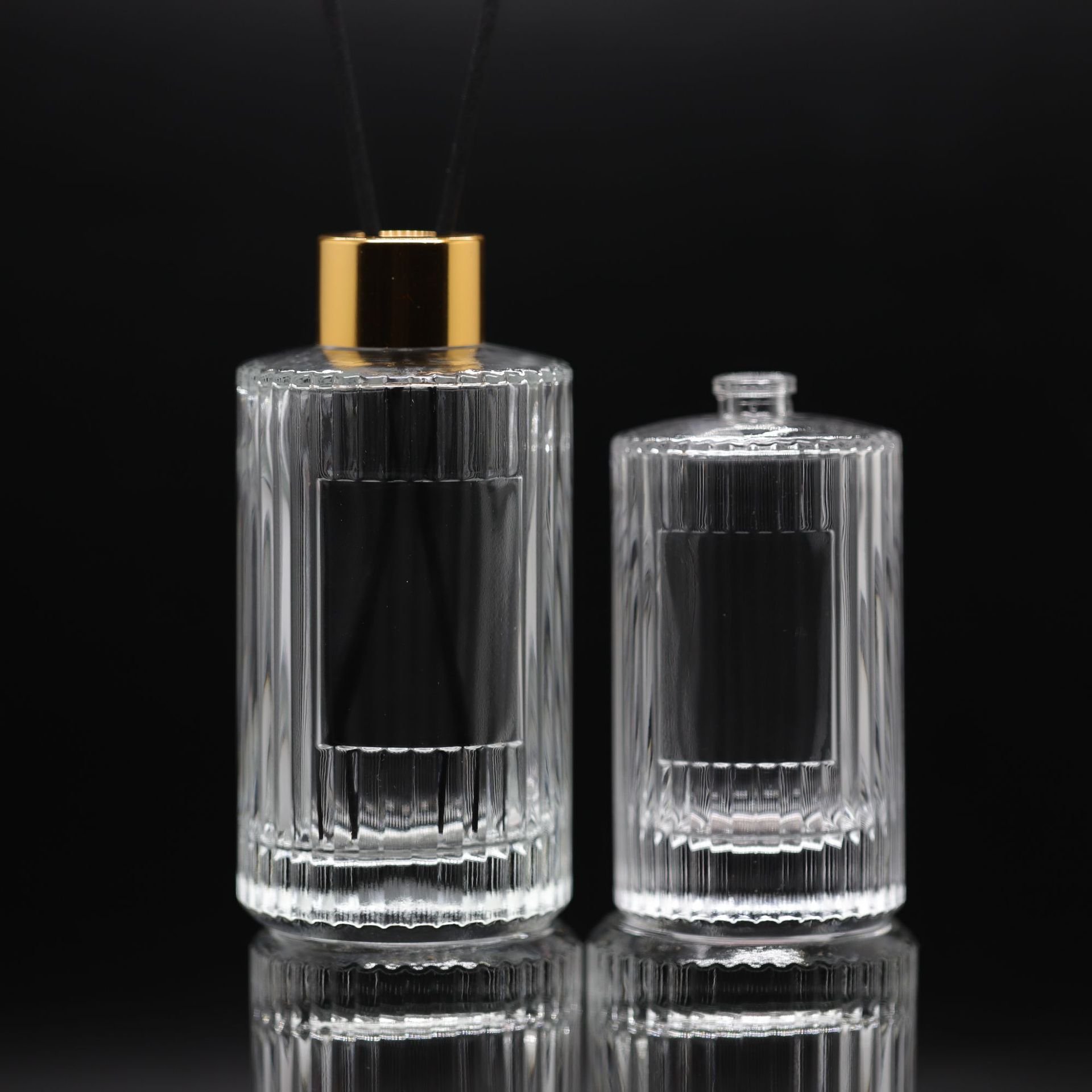 supply aromatherapy bottle 175ml screw neck vertical stripe bottle body groove style simple fashion glass empty bottle
