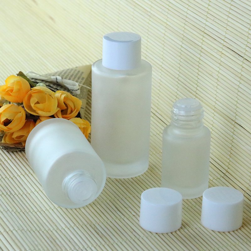 High Quality Empty Cylinder 30ml 60ml Cosmetic Packaging Glass Frosted Toner Bottle 100 ml (EPG29)