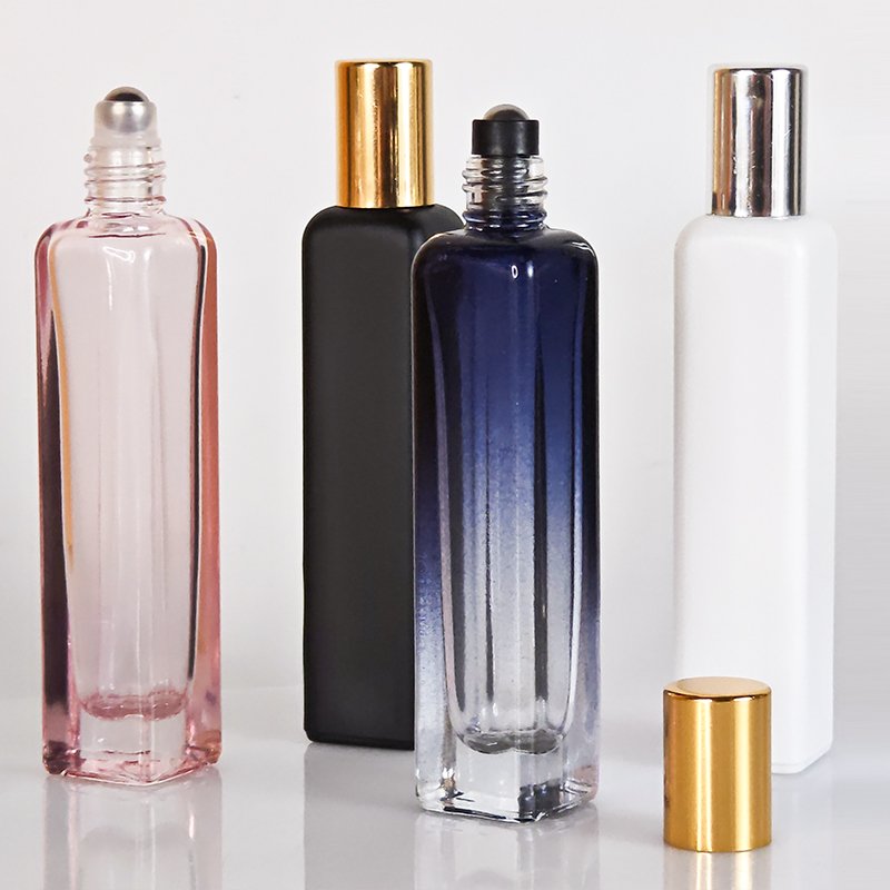Wholesale Customized black and white 15ml mini Glass Bottle Cosmetic Glass Perfume Spray Bottle