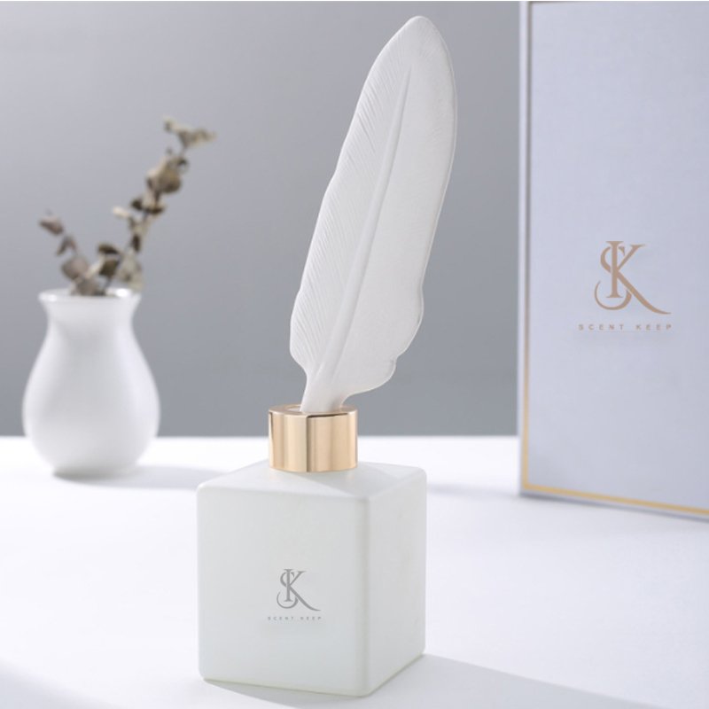 50ml 100ml 150ml 200ml 500ml square reed diffuser glass bottle ceramic diffuser feather diffuser bottle square