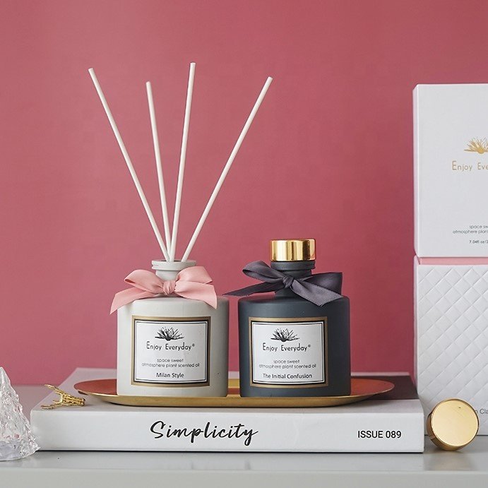 factory price Wholesale oil reed diffuser bottle matte black blue 200ml with T bar stopper