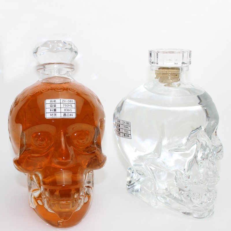 Skull Shape Bottle Vodka Bottle Factory Direct Sales 750ml Spirit Vodka Glass Bottle For Alcoholic Beverages