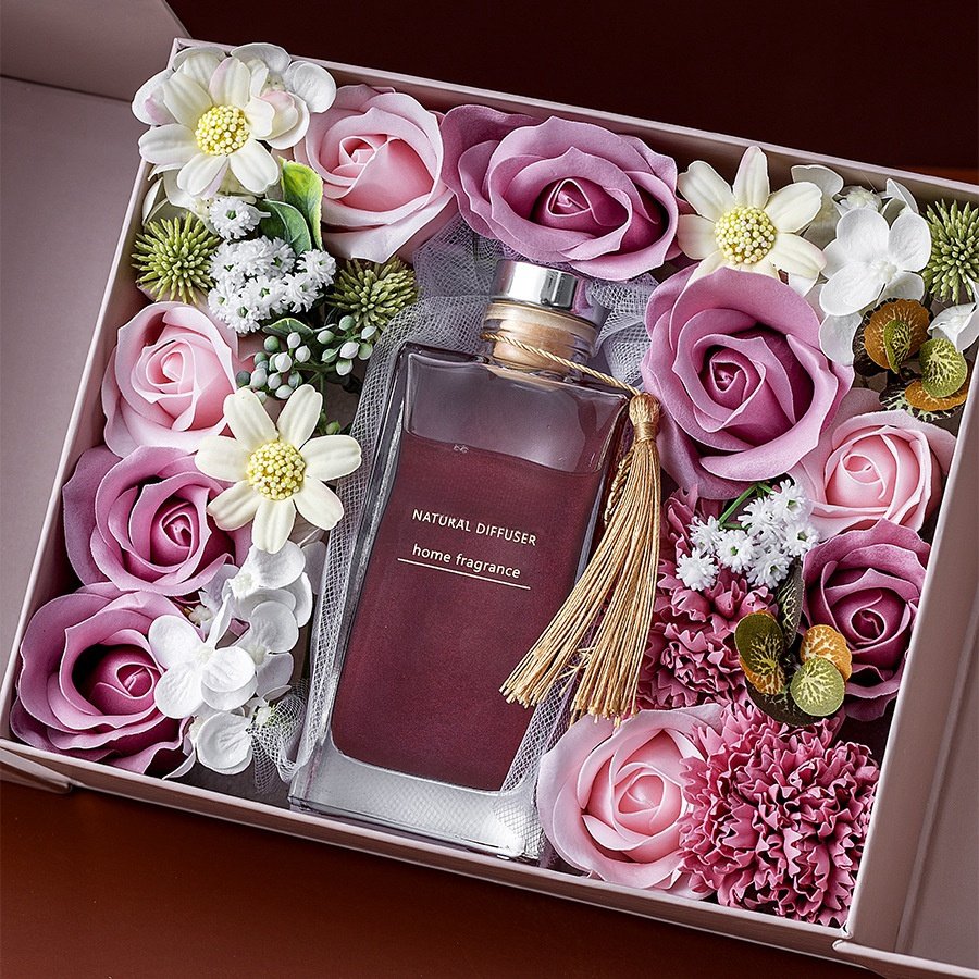 Wholesale Private Label Luxury High Quality Reed Diffuser Rose Gold Indoor Aromatherapy Reed Diffuser Bottle