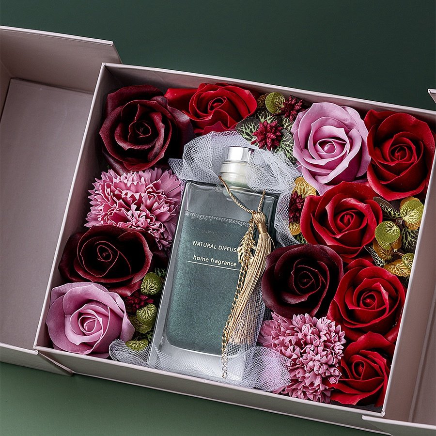 Wholesale Private Label Luxury High Quality Reed Diffuser Rose Gold Indoor Aromatherapy Reed Diffuser Bottle