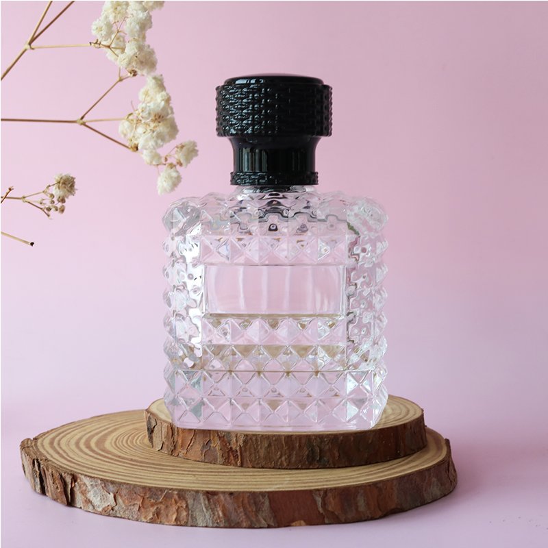 Newest Luxury Unique Empty Glass Perfume Spray Bottle with Lid Elegant Glass Bottles for Parfum