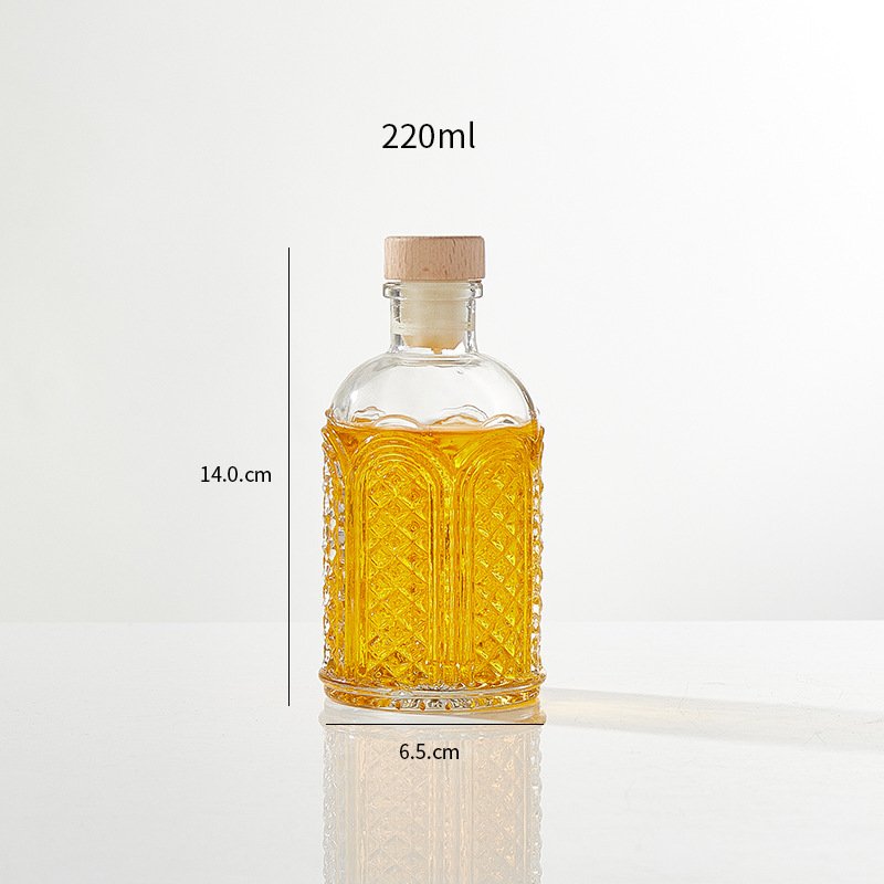 Empty 50ml 100ml 150ml 180ml glass strong liquor bottle Baijiu gin whisky cocktail vodka small mini glass bottle with nut