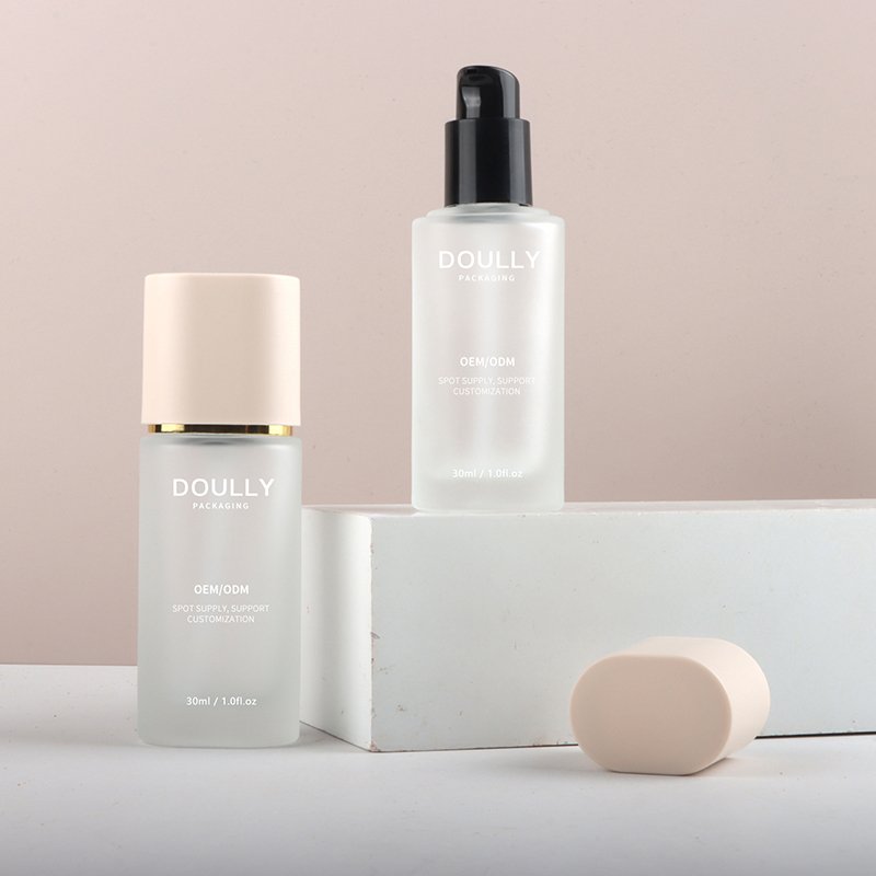 30ml Frosted Glass Bottle with Pink Lid and Flat Shape Pump Spray for Perfume Packaging Screen Printing Sealing
