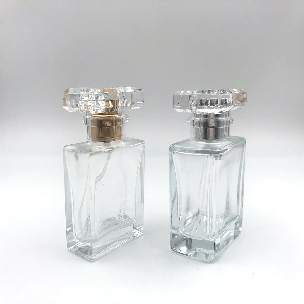 Wholesale 30ml 50ml 100ml Empty Luxury Flat Square Spray Fragrance Parfum Bottle Black Refillable Perfume Glass Bottle