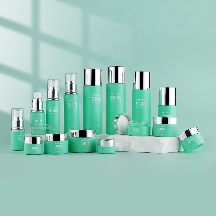 Thick Bottom Green Cosmetic Toner Essence Serum Lotion Cream Cosmetic Glass Bottle With Pump