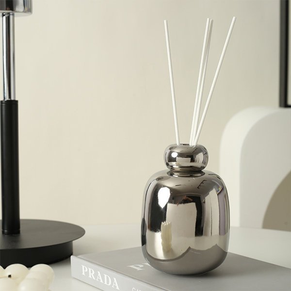 2024 New Design Wholesale Luxury Room Diffuser Empty Bottle 400ml Matte Frosted White Ceramic Aroma Reed Diffuser Bottle