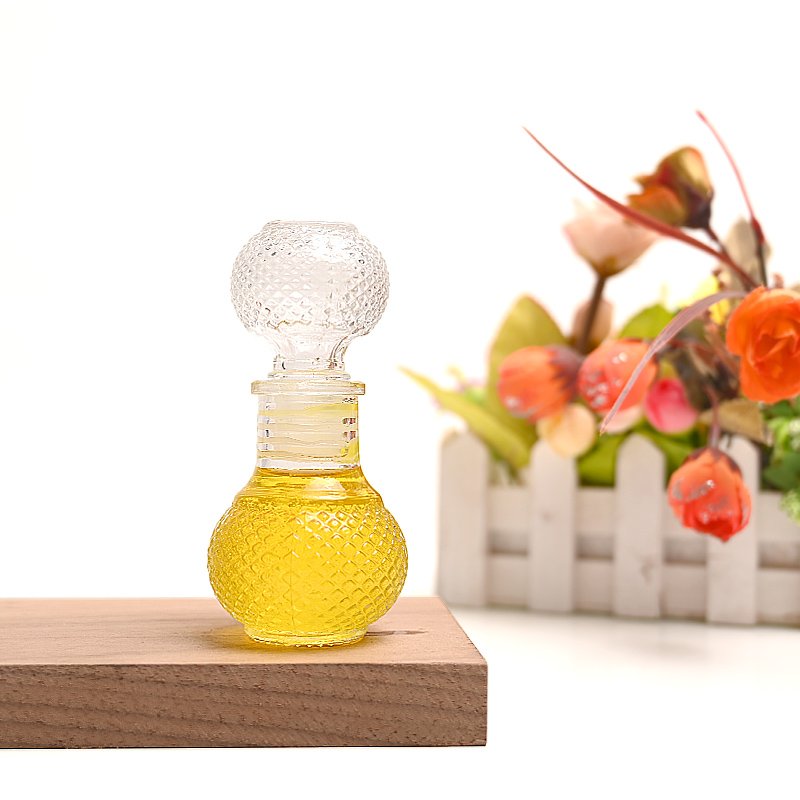 Good Price Fancy Round Empty Clear 50ml 100ml Beverage Spirit Liquor Glass Wine Bottle with Stopper