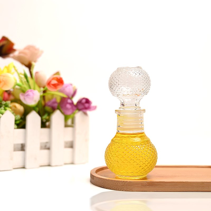 Good Price Fancy Round Empty Clear 50ml 100ml Beverage Spirit Liquor Glass Wine Bottle with Stopper