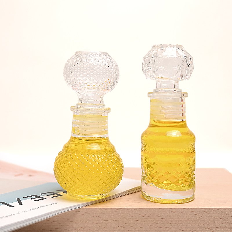 Good Price Fancy Round Empty Clear 50ml 100ml Beverage Spirit Liquor Glass Wine Bottle with Stopper