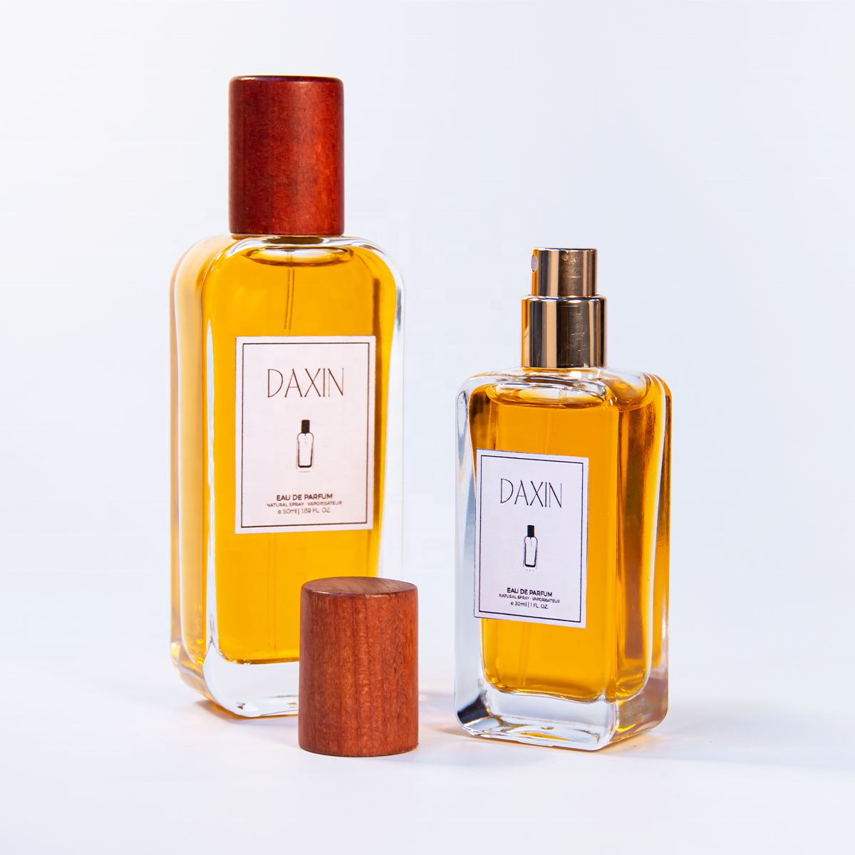 Factory Price Wood Cap Luxury 50ml Clear Rectangle Glass Perfume Bottle Unique 30ml 50ml Perfume Bottle Fragrance Bottle