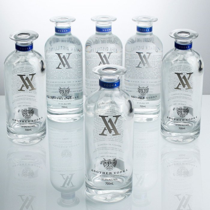 Customized Premium Rum Brandy Whiskey Vodka 700ml 750ml OSLO Apother Glass Botic Gin Empty Bottle