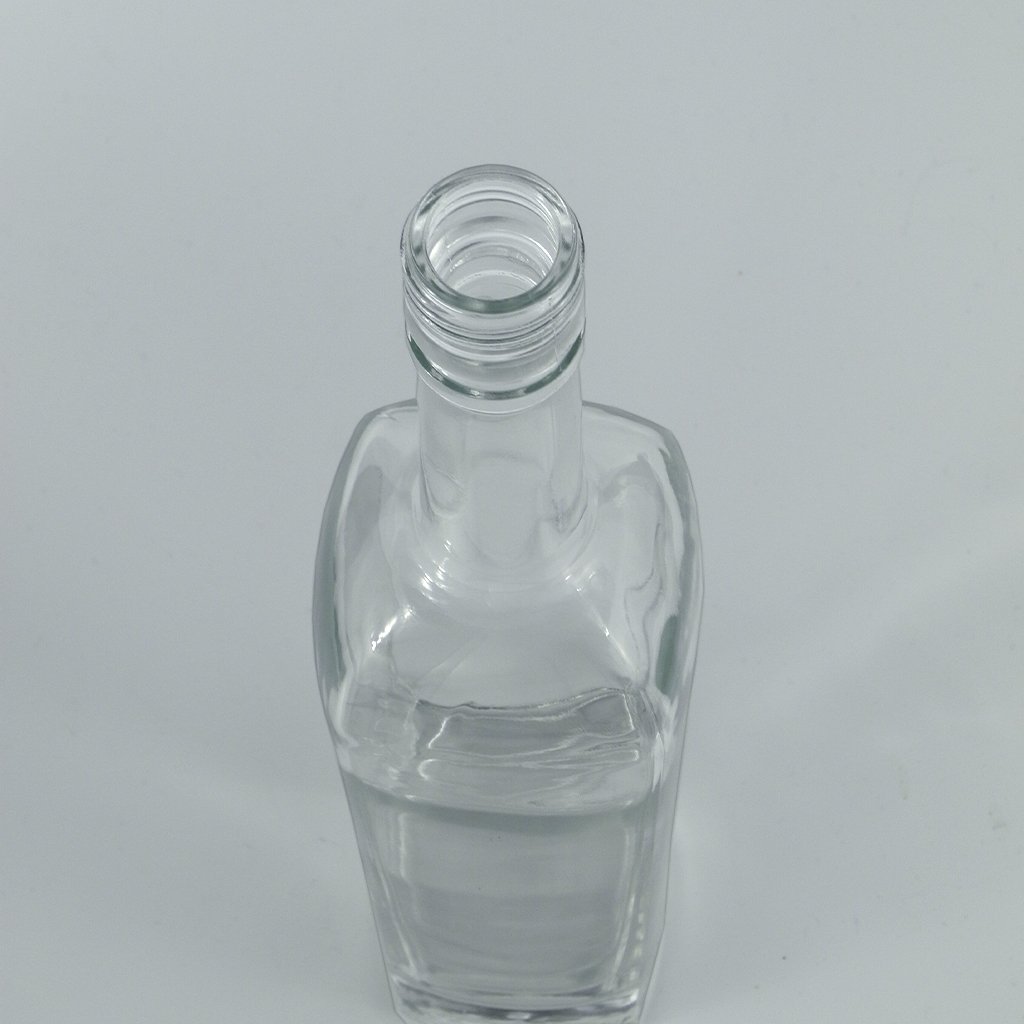 custom 750ml rectangular clear whiskey glass bottle transparent liquor glass bottle