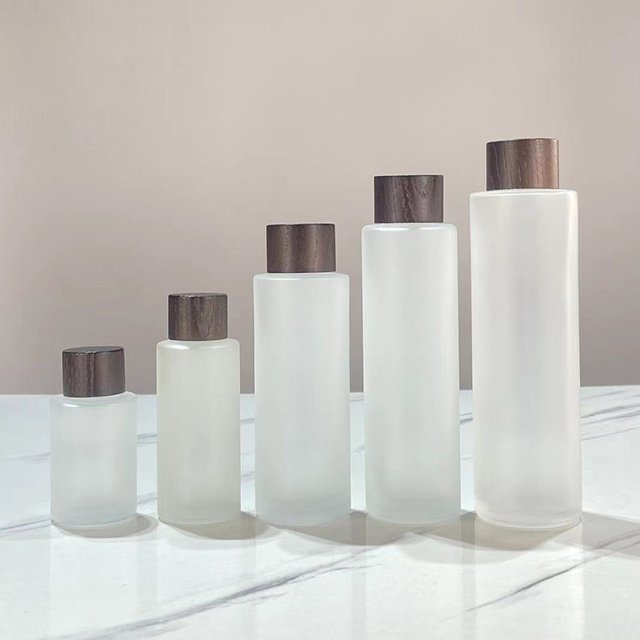 Hengjian 100ml 120ml 150ml Bamboo Packaging matte Glass Bottle Facial Makeup Cleansing Oil Bottle Cosmetic Serum Lotion Bottles