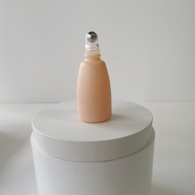Green Color Essential oils packaging 10ml morandi colors glass roller bottle with shiny gold cap