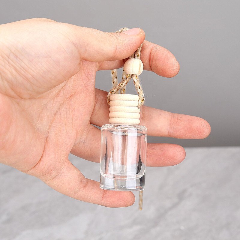 Customizable Empty Cylindrical 5ml 8ml 10ml Clear Glass Bottle Car Air Freshener Perfume Bottle Hanging Pendant Car Diffuser
