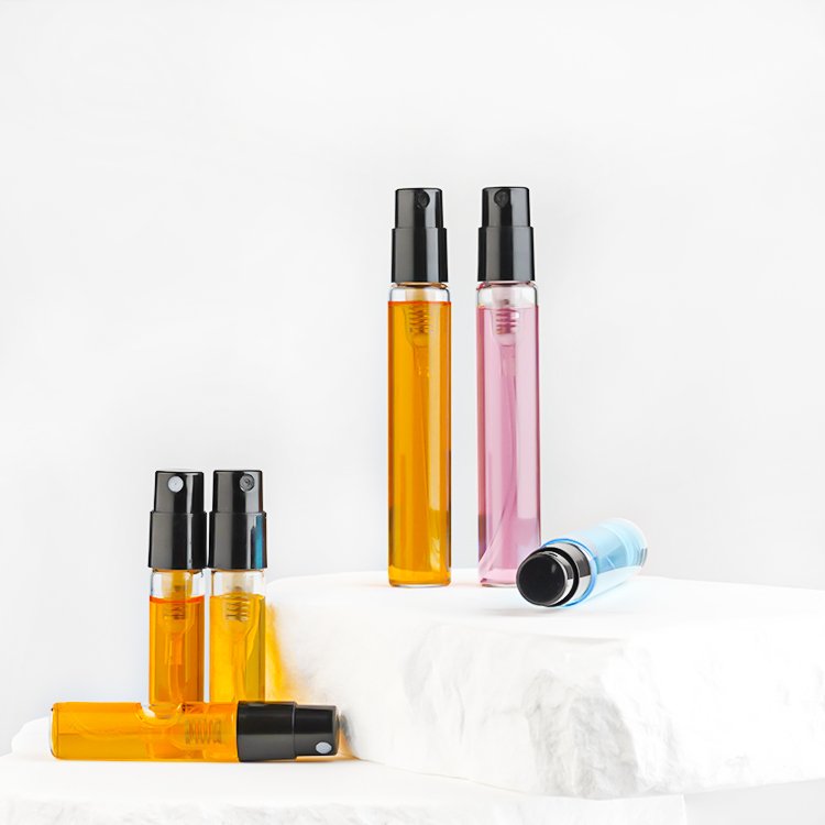 Hot Selling Low MOQ Mini 2 ML Travel Style Glass Vials
