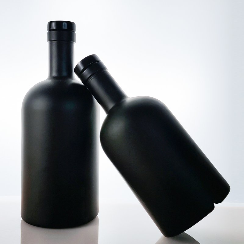 High quality 200ml 375ml 500ml 750ml 1000ml Rum Whisky Vodka matte black glass bottle with Rubber Stopper