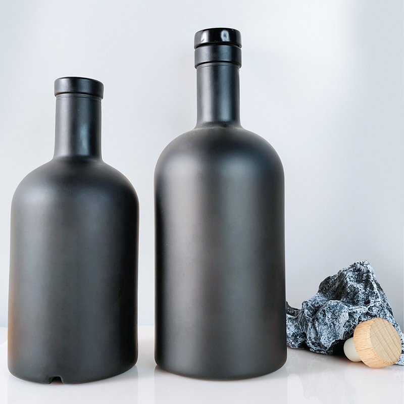 High quality 200ml 375ml 500ml 750ml 1000ml Rum Whisky Vodka matte black glass bottle with Rubber Stopper