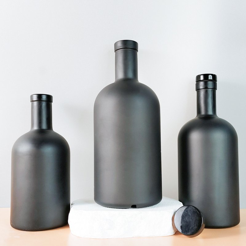 High quality 200ml 375ml 500ml 750ml 1000ml Rum Whisky Vodka matte black glass bottle with Rubber Stopper