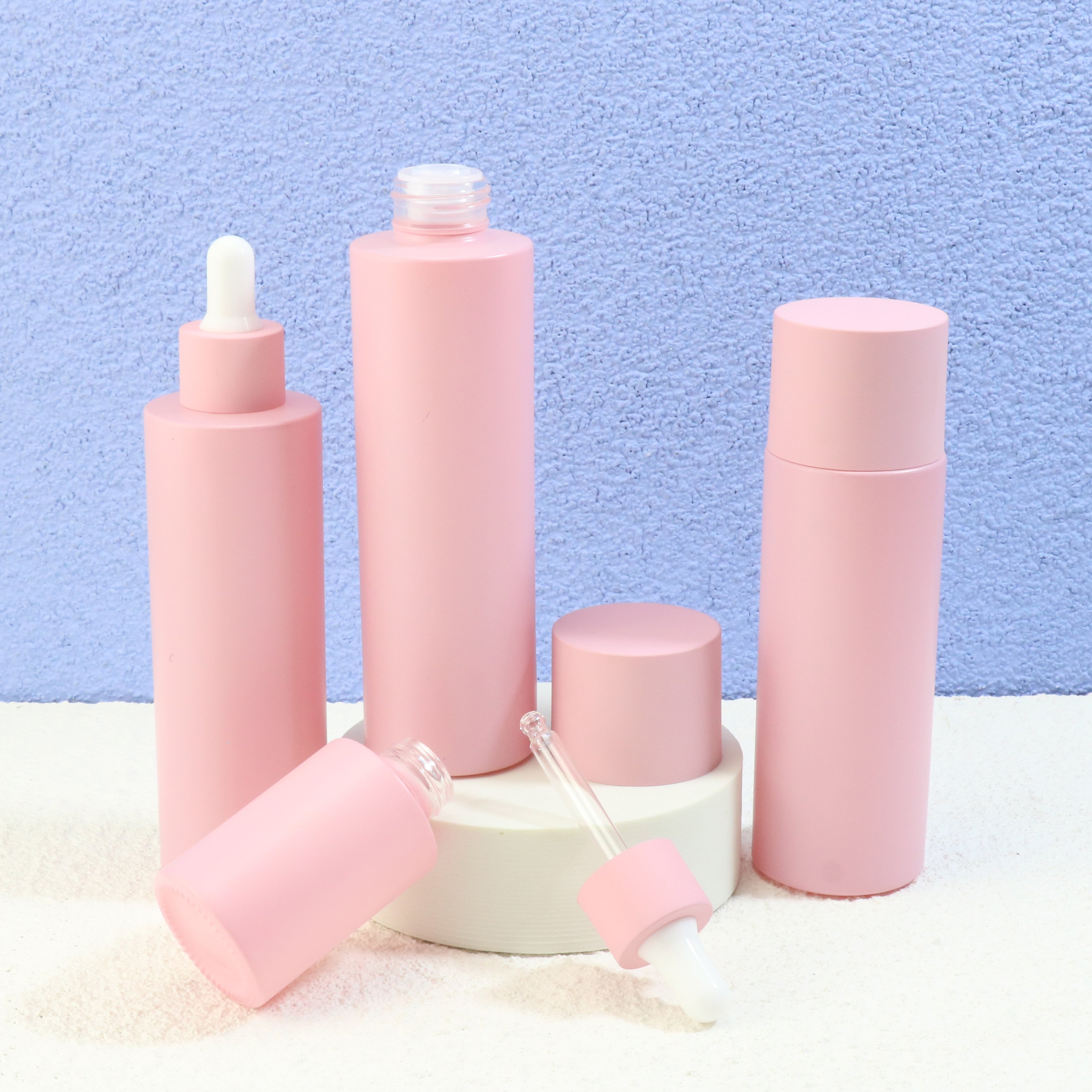 Luxury cosmetic skincare packaging flat shoulder glass bottle 20 ml 30 m 50 ml 100 ml white pump body lotion bottle
