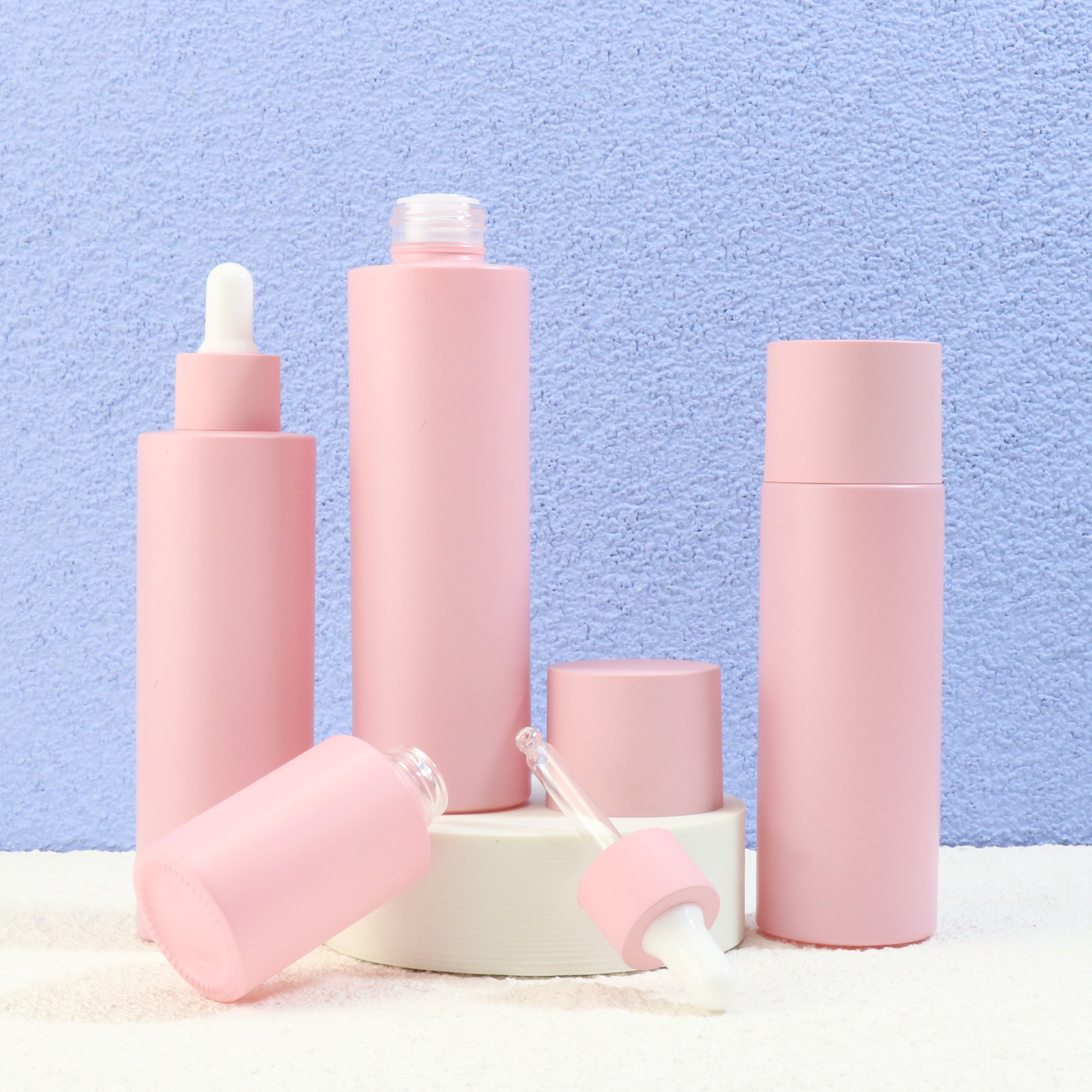 Luxury cosmetic skincare packaging flat shoulder glass bottle 20 ml 30 m 50 ml 100 ml white pump body lotion bottle