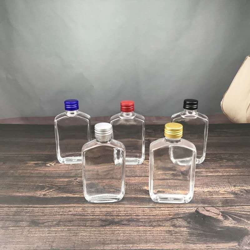 Wholesale Small empty bottles for liquor 100ML 250ML Liquor Glass Bottle Spirit Bottle