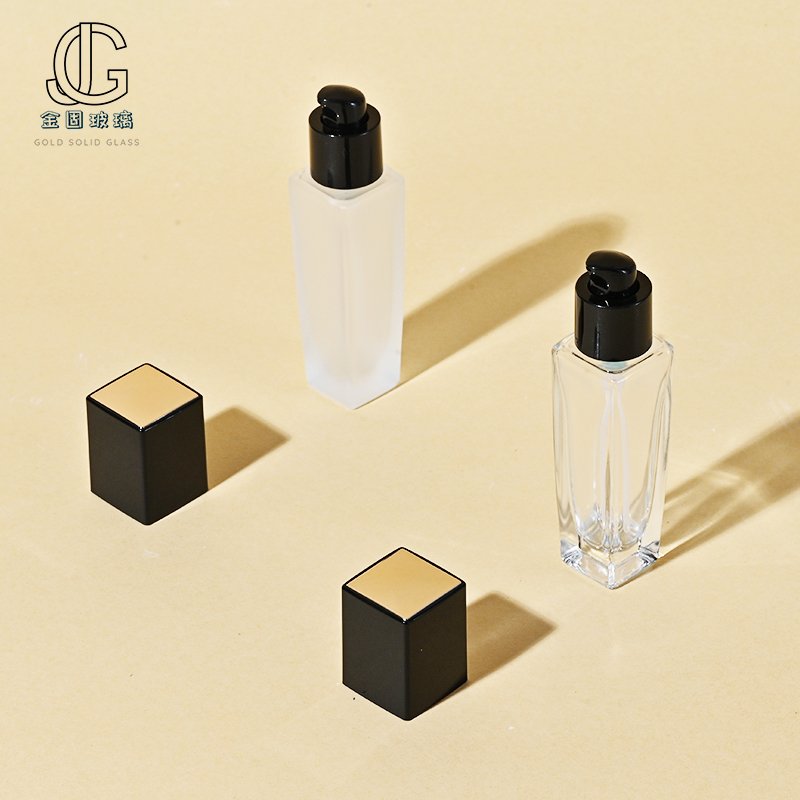 New square 30ml pressure pump emulsion bottle glass bottle liquid foundation bottle