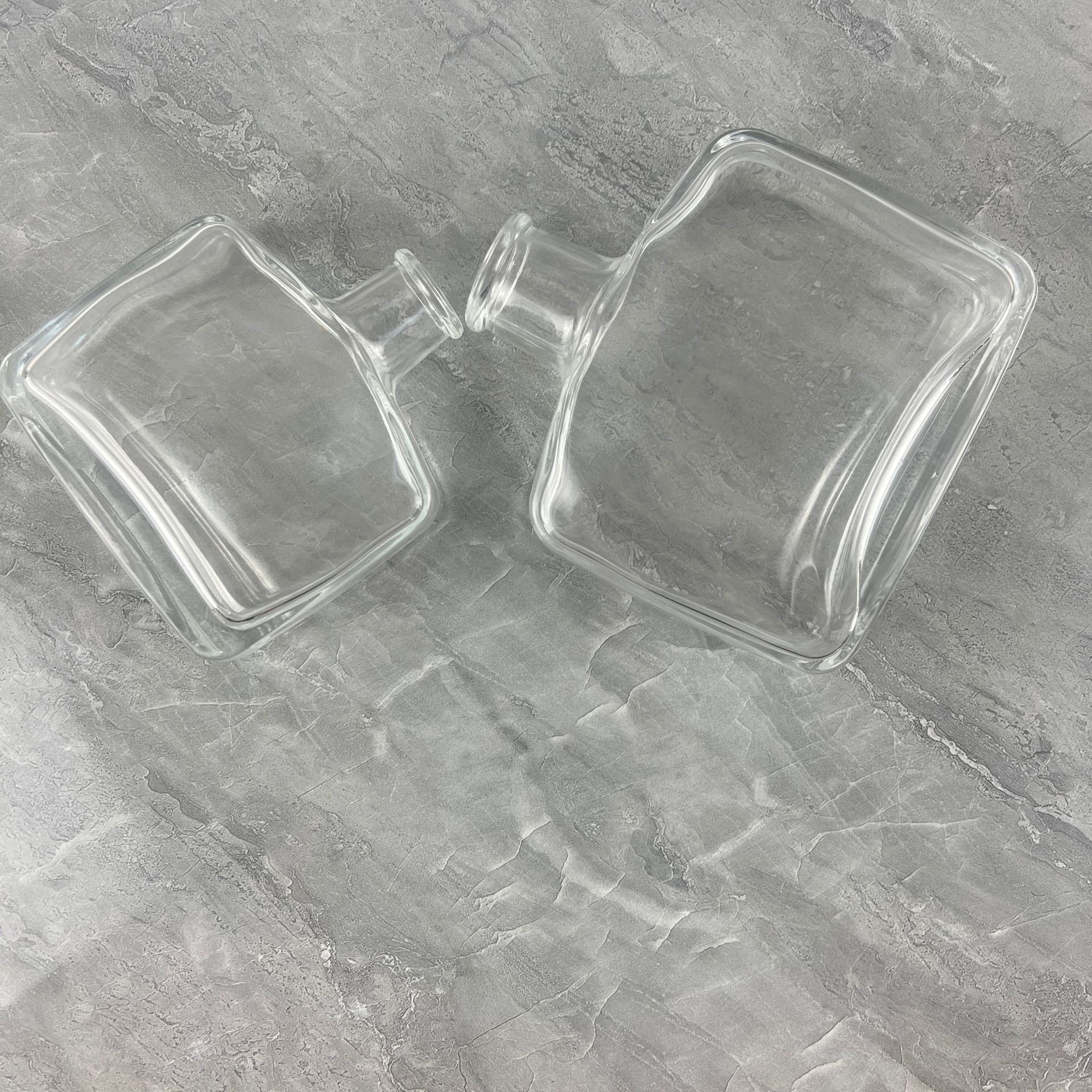 1000ml 750ml 500ml Square Shaped Vodka Alcohol Beverage Tequila Bottle Liquor Whisky Vodka Gin Rectangular Glass Bottle