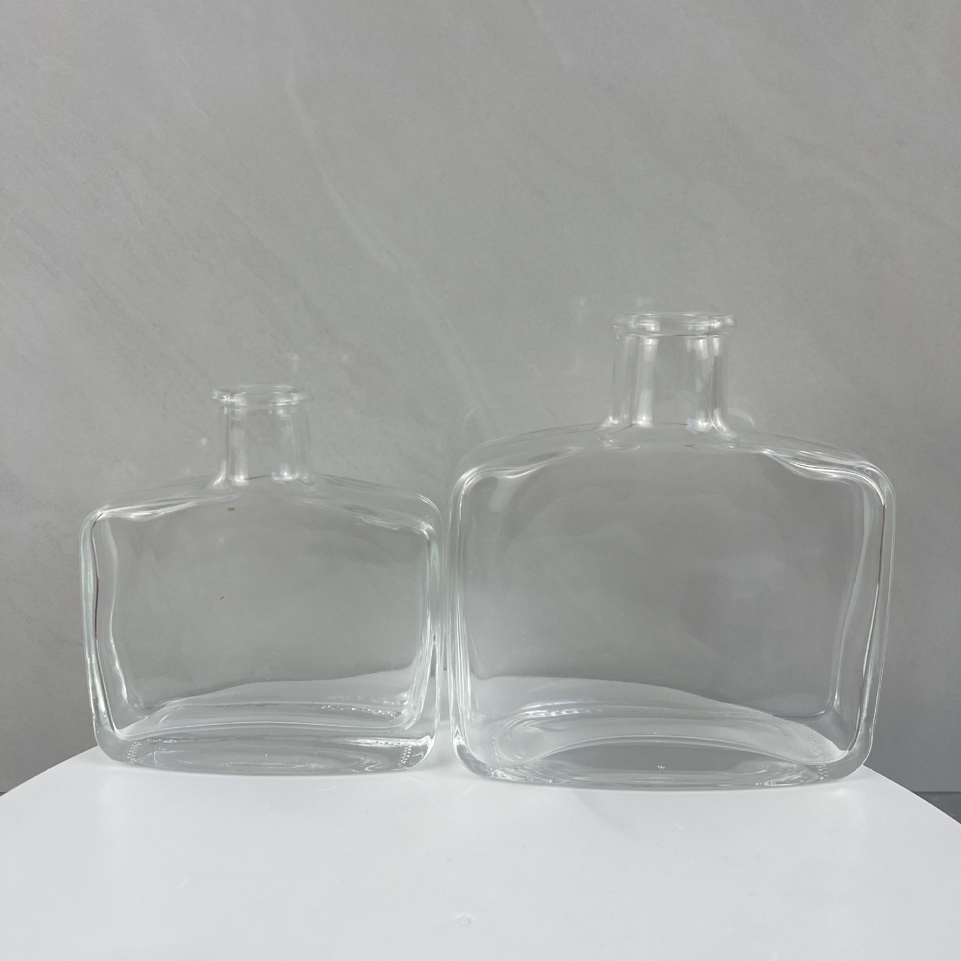 1000ml 750ml 500ml Square Shaped Vodka Alcohol Beverage Tequila Bottle Liquor Whisky Vodka Gin Rectangular Glass Bottle