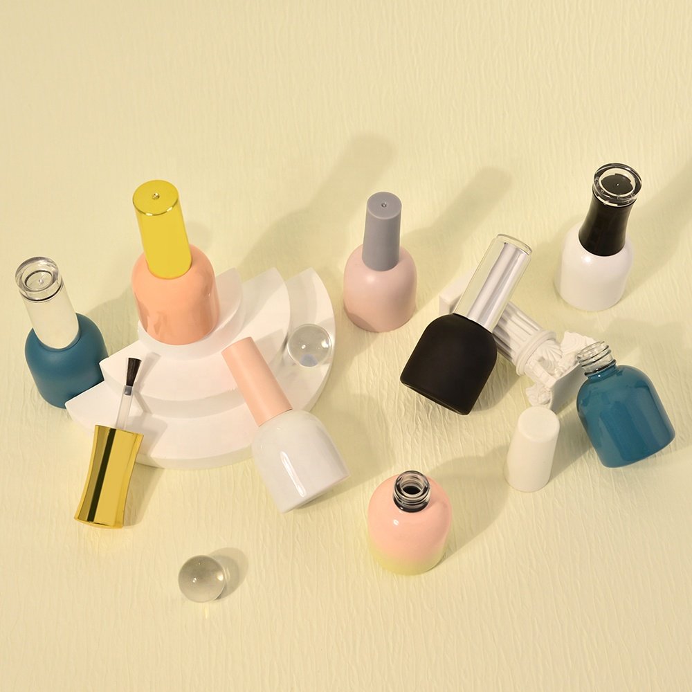 Daria Cosmetics 15Ml Custom Color Print Logo Uv Protection Empty Glass Gel Nail Polish Round White Bottles With Matte Black Caps