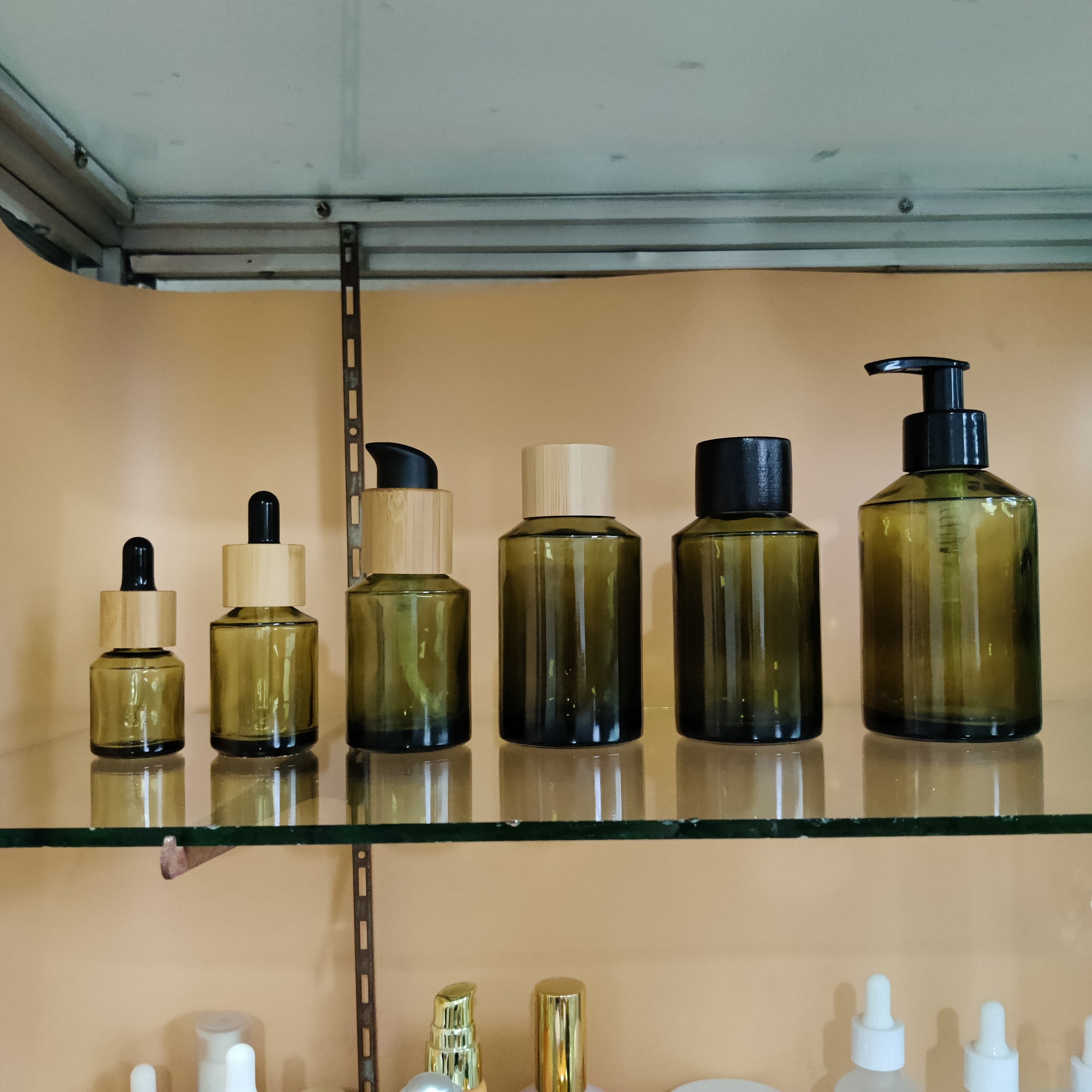 20ml 30ml 50ml 100ml emulsion lotion serum empty amber clear green cosmetic pump glass bottle Lotion Essence Bottle Toner Bottle