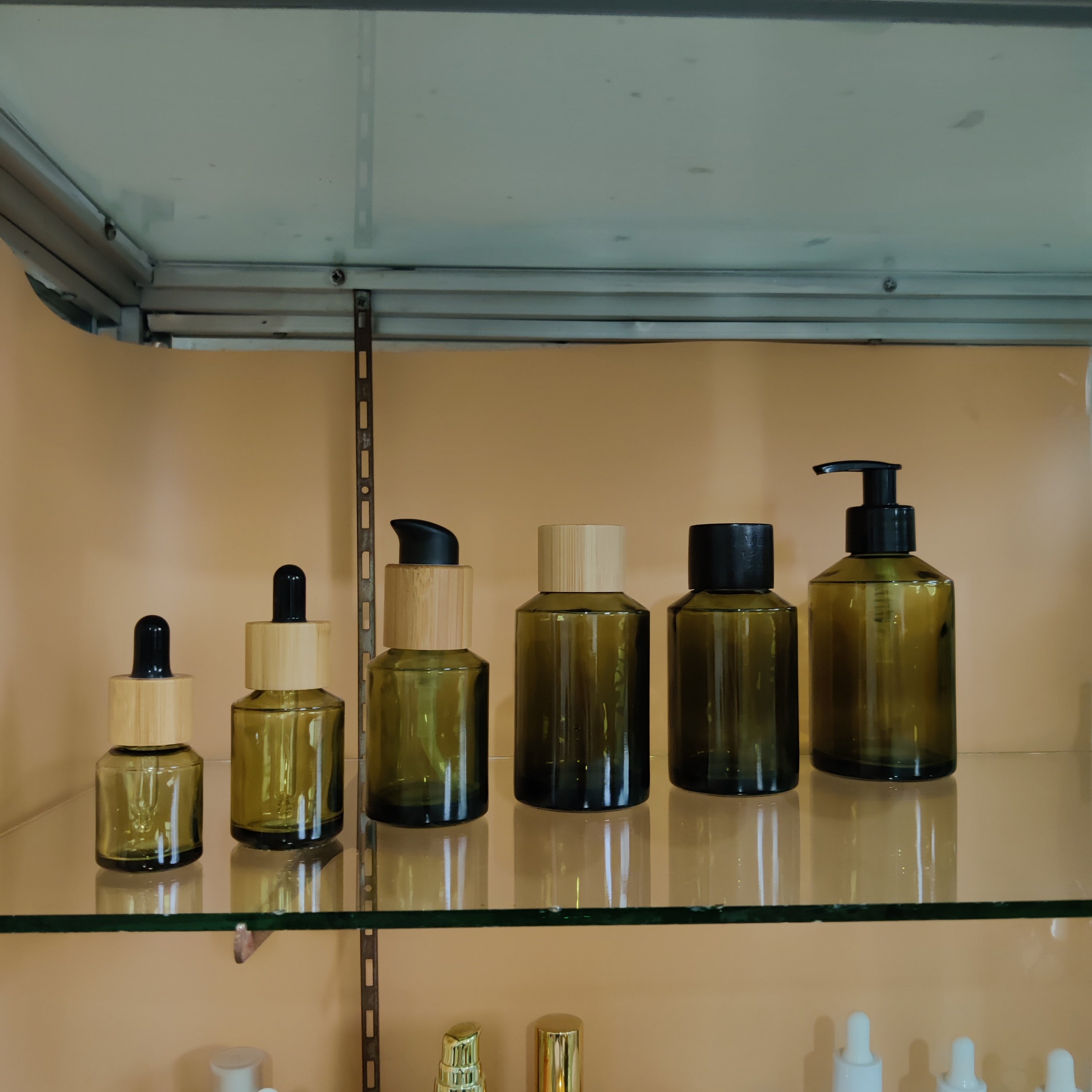 20ml 30ml 50ml 100ml emulsion lotion serum empty amber clear green cosmetic pump glass bottle Lotion Essence Bottle Toner Bottle