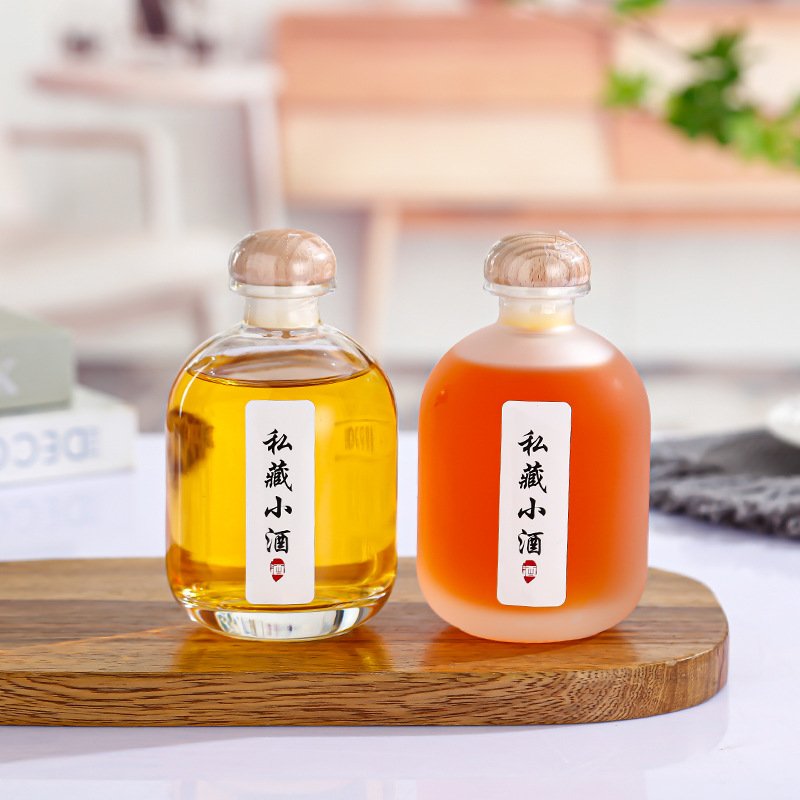 Customized 375ml Transparent Frosted Heavy Bottom Boston Liquor Beverage Fruit Wine Glass Bottle With Cork