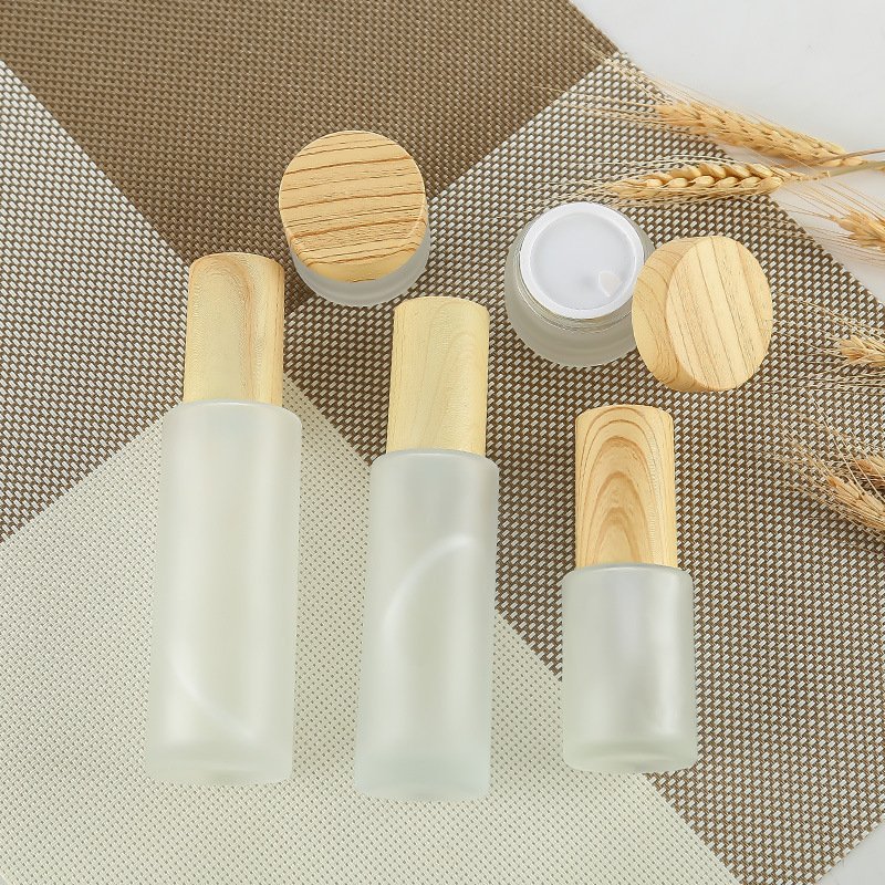 Help You Design Wood Lid Frosted Glass Round Cream Bottle Cosmetic Sprayer Bottle