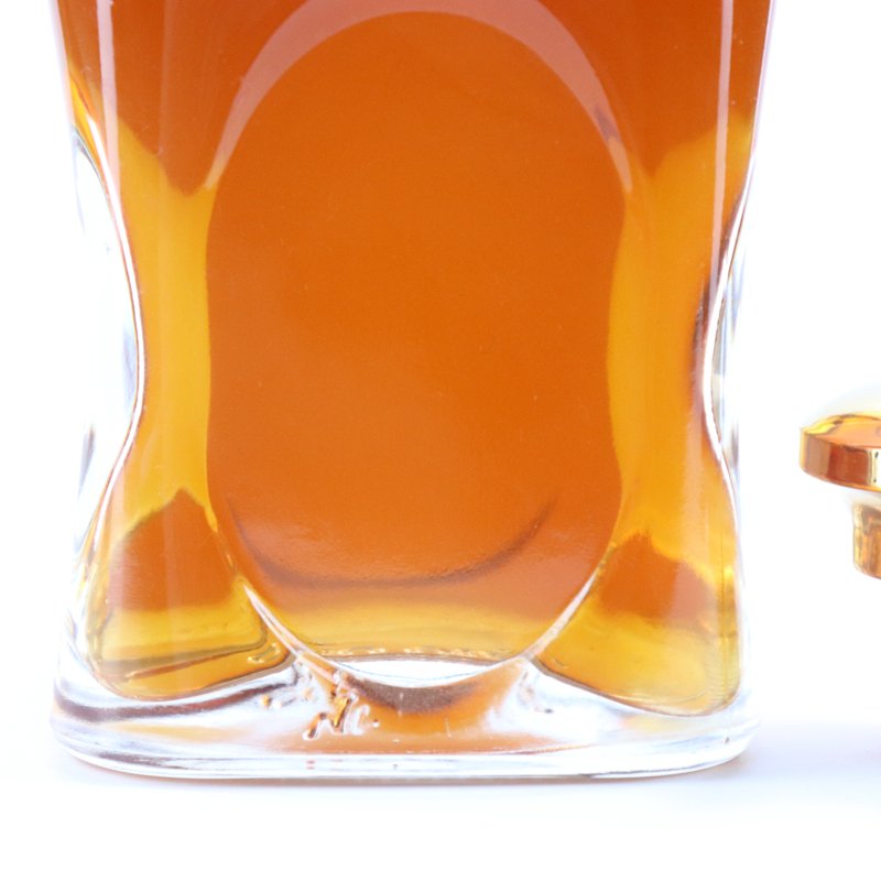 Designed Square Shape Empty Tequila 500ml Glass Bottles For Sale