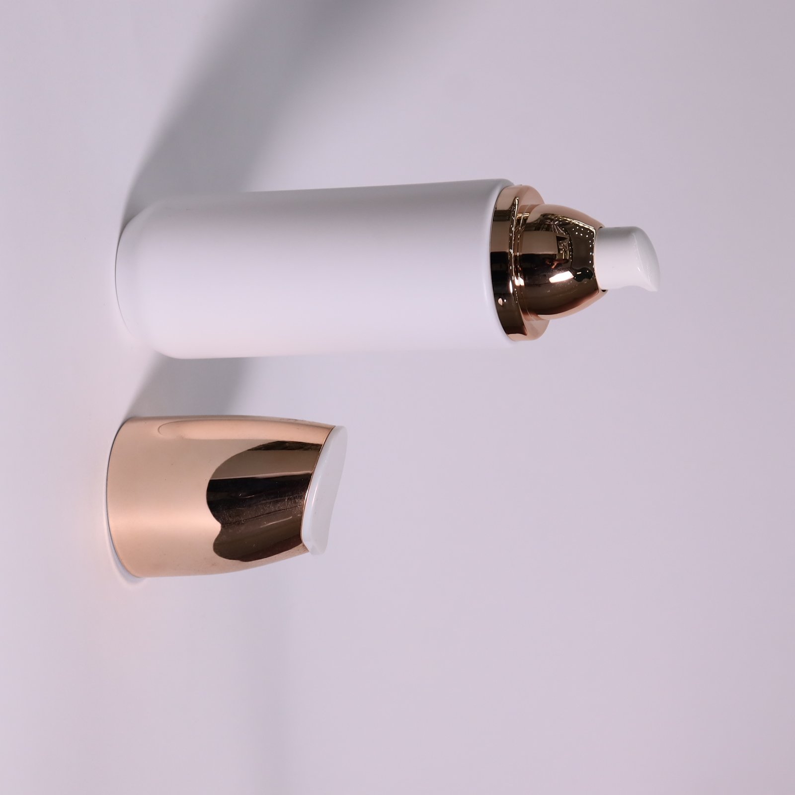 Luxury Rose Golden Glass Bottle 40ml 100ml Capacity Empty Filling Cream Parfum Perfume Atomizer Sprayer; Free Sample Available