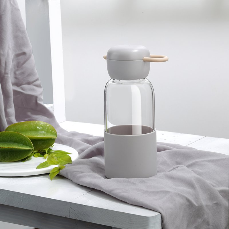 Glass Bottle Manufacturers 350ml Customization Reusable Glass Water Bottle Light weight Tea Bottle Borosilicate Glass