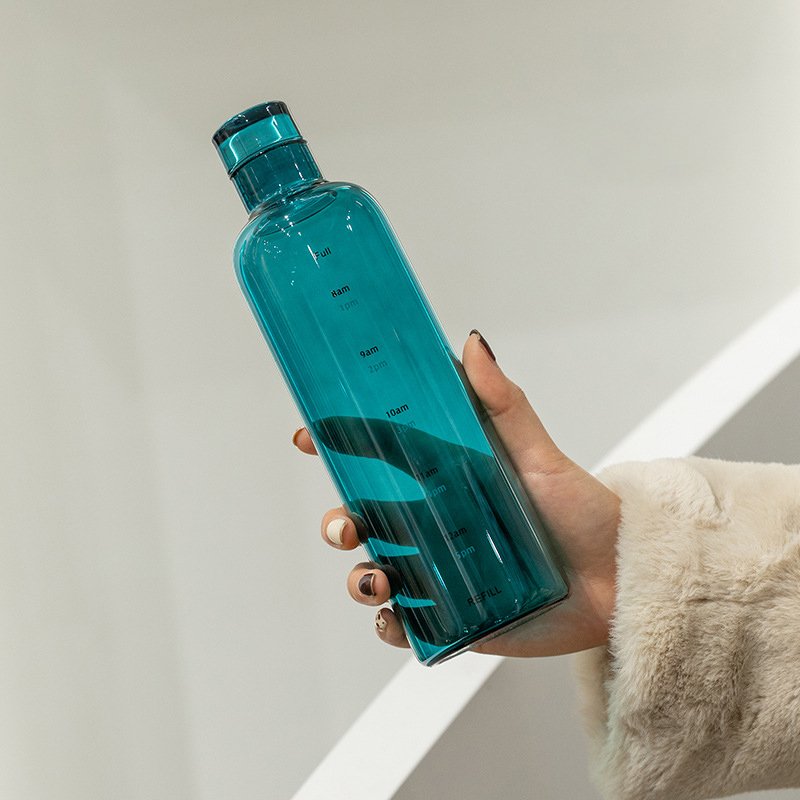 2022 Hot Sale Portable High capacity ins Fashion Glass Water Bottle with Time Maker