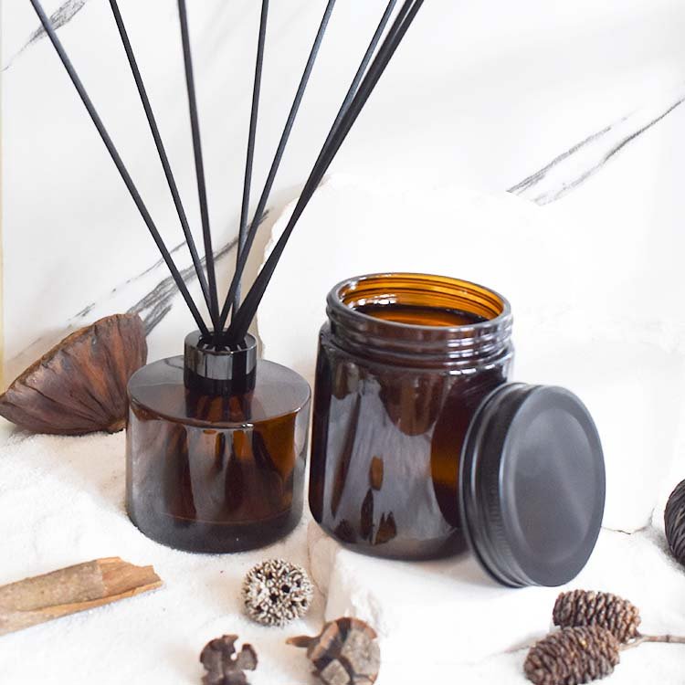 Luxury Empty Scent Glass Bottle No Fire Fragrance diffuser water bottle set amber 150ml diffuser bottles with caps and box reed